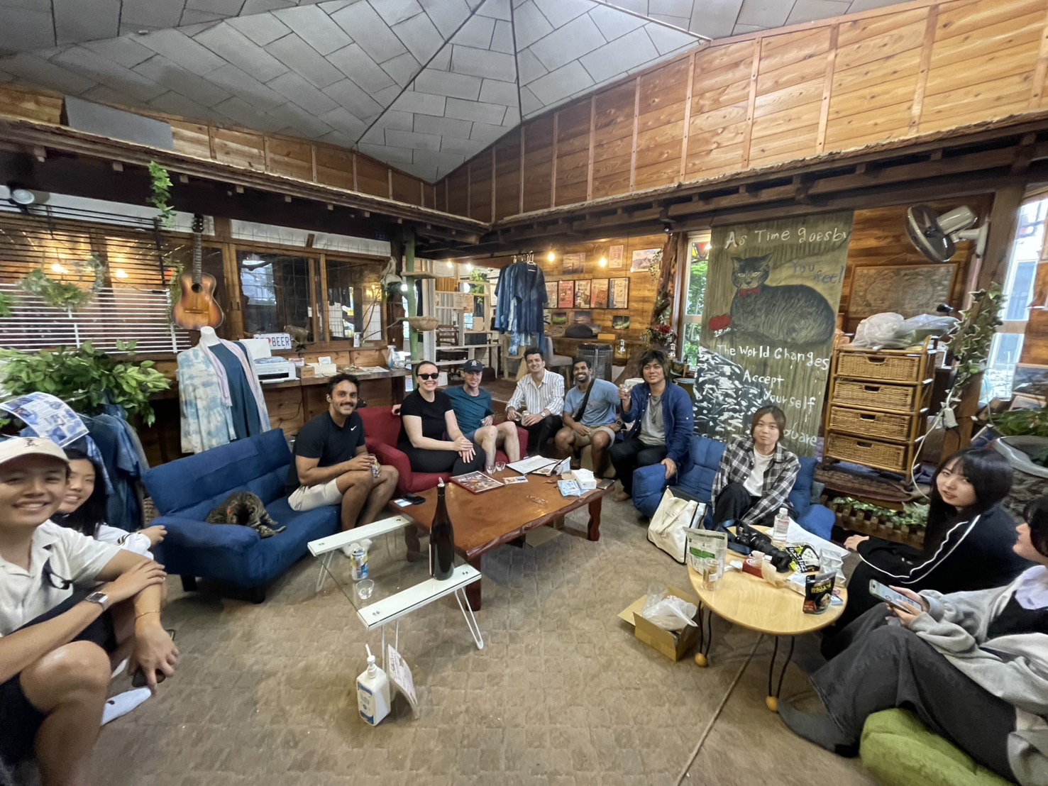 猫カフェ河口湖